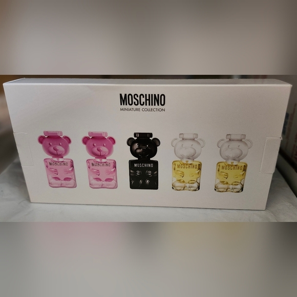NIB Rare Moschino 5-Piece Set! Limited Edition - Picture 3 of 5